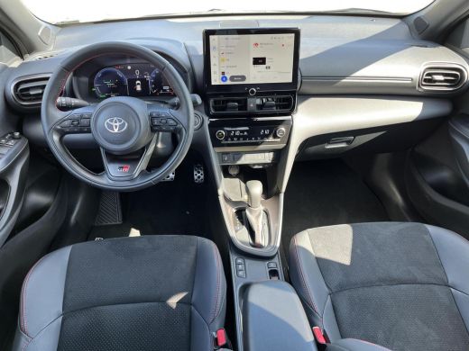 Toyota Yaris Cross 1.5 Hybrid 130 GR Sport | Navigatie | Apple CarPlay/Android auto | Elektrische achterklep ActivLease financial lease