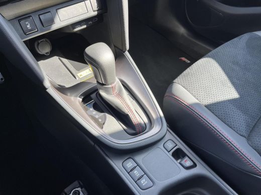 Toyota Yaris Cross 1.5 Hybrid 130 GR Sport | Navigatie | Apple CarPlay/Android auto | Elektrische achterklep ActivLease financial lease