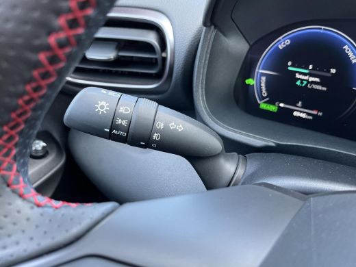 Toyota Yaris Cross 1.5 Hybrid 130 GR Sport | Navigatie | Apple CarPlay/Android auto | Elektrische achterklep ActivLease financial lease