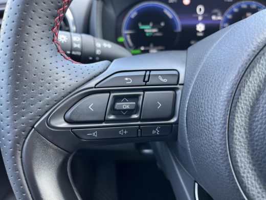 Toyota Yaris Cross 1.5 Hybrid 130 GR Sport | Navigatie | Apple CarPlay/Android auto | Elektrische achterklep ActivLease financial lease