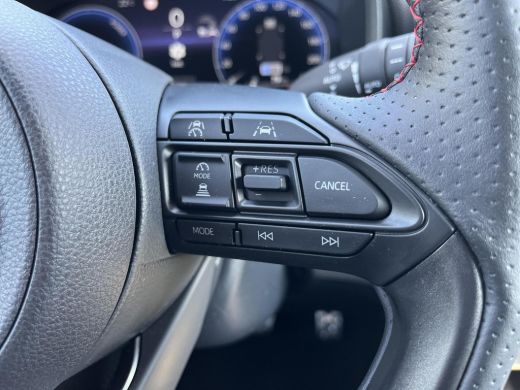 Toyota Yaris Cross 1.5 Hybrid 130 GR Sport | Navigatie | Apple CarPlay/Android auto | Elektrische achterklep ActivLease financial lease