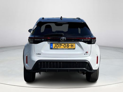 Toyota Yaris Cross 1.5 Hybrid 130 GR Sport | Navigatie | Apple CarPlay/Android auto | Elektrische achterklep ActivLease financial lease