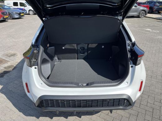 Toyota Yaris Cross 1.5 Hybrid 130 GR Sport | Navigatie | Apple CarPlay/Android auto | Elektrische achterklep ActivLease financial lease