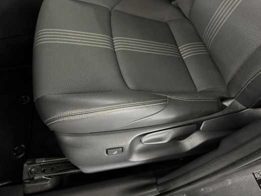 Toyota Yaris Cross 1.5 Hybrid Adventure ActivLease financial lease