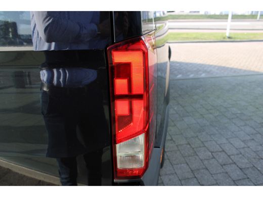 Volkswagen Crafter 35 2.0 TDI L3H3 Exclusive BPM VRIJ | 141 PK | Automaat | Trekhaak | Navigatie | PDC | Camera | Ap... ActivLease financial lease