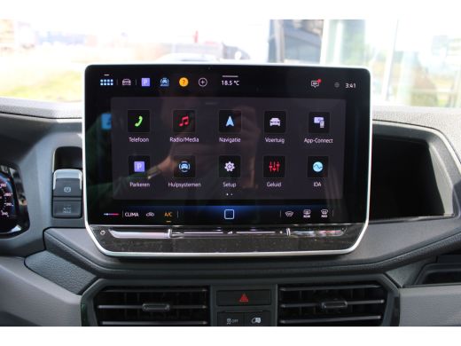 Volkswagen Crafter 35 2.0 TDI L3H3 Exclusive BPM VRIJ | 141 PK | Automaat | Trekhaak | Navigatie | PDC | Camera | Ap... ActivLease financial lease