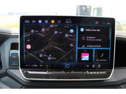 Volkswagen Crafter 35 2.0 TDI L3H3 Exclusive BPM VRIJ | 141 PK | Automaat | Trekhaak | Navigatie | PDC | Camera | Ap... ActivLease financial lease