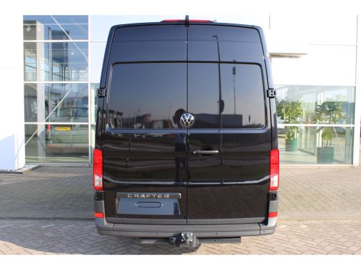 Volkswagen Crafter 35 2.0 TDI L3H3 Exclusive BPM VRIJ | 141 PK | Automaat | Trekhaak | Navigatie | PDC | Camera | Ap... ActivLease financial lease