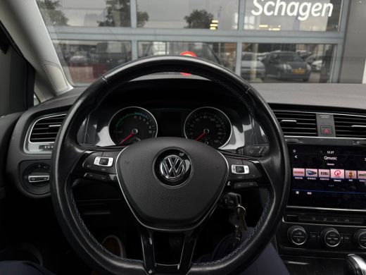Volkswagen e-Golf E-DITION 136 pk | SoH 91% | Apple Carplay | Cruise controle | Navigatie | Led koplampen | Parkeer... ActivLease financial lease