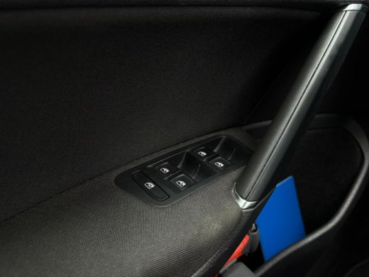 Volkswagen e-Golf E-DITION 136 pk | SoH 91% | Apple Carplay | Cruise controle | Navigatie | Led koplampen | Parkeer... ActivLease financial lease