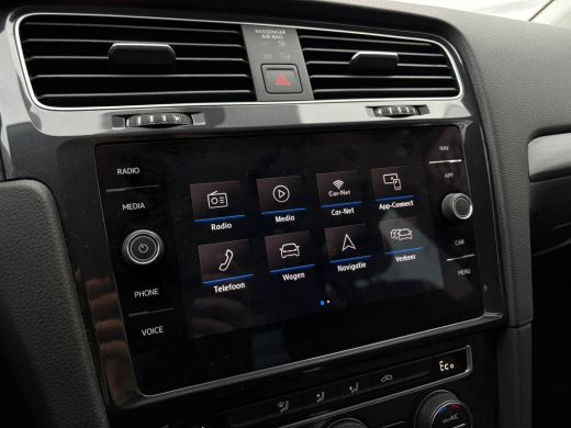 Volkswagen e-Golf E-DITION 136 pk | SoH 91% | Apple Carplay | Cruise controle | Navigatie | Led koplampen | Parkeer... ActivLease financial lease