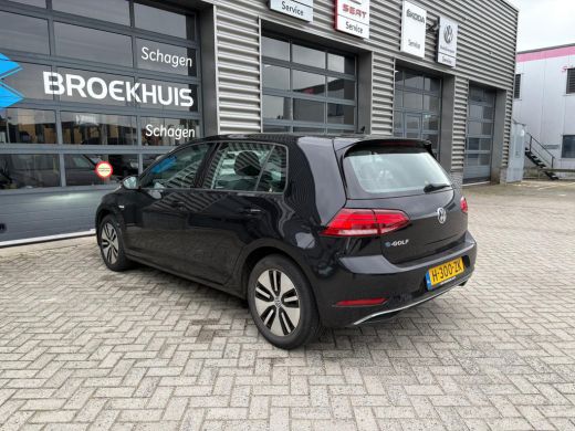 Volkswagen e-Golf E-DITION 136 pk | SoH 91% | Apple Carplay | Cruise controle | Navigatie | Led koplampen | Parkeer... ActivLease financial lease