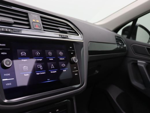 Volkswagen Tiguan 1.4 TSI eHybrid Elegance 245PK DSG Pano-Schuifdak, Matrix Led, Adaptive Cruise Control, Achteruit... ActivLease financial lease