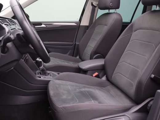 Volkswagen Tiguan 1.4 TSI eHybrid Elegance 245PK DSG Pano-Schuifdak, Matrix Led, Adaptive Cruise Control, Achteruit... ActivLease financial lease