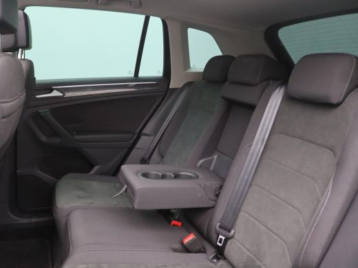 Volkswagen Tiguan 1.4 TSI eHybrid Elegance 245PK DSG Pano-Schuifdak, Matrix Led, Adaptive Cruise Control, Achteruit... ActivLease financial lease