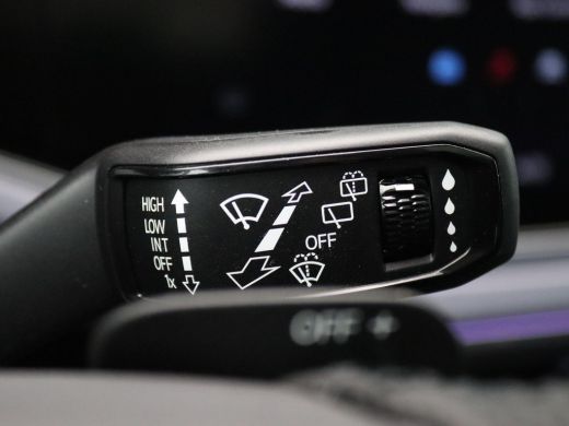 Volkswagen Touareg 3.0 TSi eHybrid 4MOTION R Edition 463PK DSG Pano-Schuifdak, Puglia Leder, 360gr. Camera, Stoelver... ActivLease financial lease