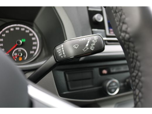 Volkswagen Transporter Caravelle 2.0 TDI 150pk L2 H1 Automaat ActivLease financial lease