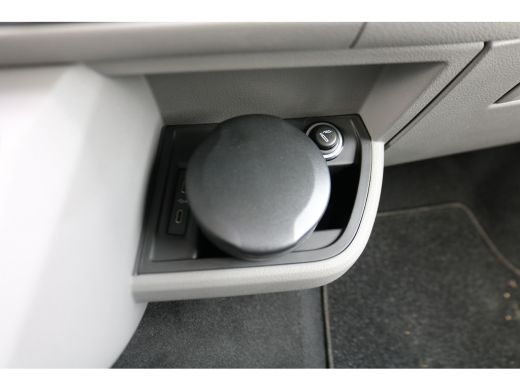 Volkswagen Transporter Caravelle 2.0 TDI 150pk L2 H1 Automaat ActivLease financial lease