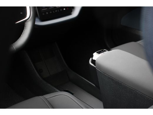Volvo  EX30 Single Motor Extended Range Plus 69 kWh | Stuur/stoelverwarming | Getint glas | 19" Velgen | Harm... ActivLease financial lease