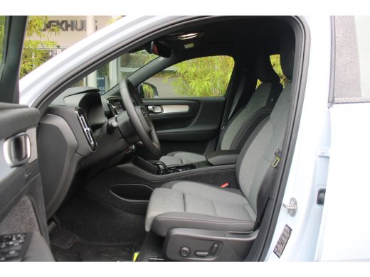 Volvo  XC40 2.0 B4 Plus Dark | Trekhaak | Camera | Harman/Kardon | Pilot Assist ActivLease financial lease