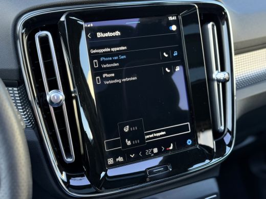 Volvo  XC40 Recharge P8 AWD R-Design Trekhaak wegklapbaar | Panoramisch schuif/kanteldak | 19" LM velgen | Ge... ActivLease financial lease