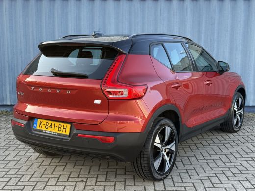 Volvo  XC40 Recharge P8 AWD R-Design Trekhaak wegklapbaar | Panoramisch schuif/kanteldak | 19" LM velgen | Ge... ActivLease financial lease
