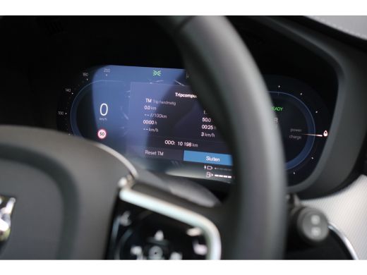 Volvo  XC60 2.0 T6 Plug-in hybrid AWD Ultra Dark | Luchtvering | Trekhaak | Panoramadak | Pilot Assist | Harm... ActivLease financial lease