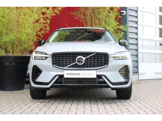 Volvo  XC60 2.0 T6 Plug-in hybrid AWD Ultra Dark | Luchtvering | Trekhaak | Panoramadak | Pilot Assist | Harm... ActivLease financial lease