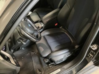 BMW 1 Serie 118i M-SPORT | NL-AUTO! | 1 EIGENAAR! | DEALER OH! | LEDER | STOELVERARMING | 19" LMV | NAVI | CL...