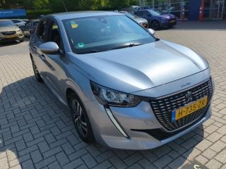 Peugeot 208 1.2 PureTech Allure | Automaat | Navigatie | Camera | Apple Carplay | Parkeersensoren | Lichtmeta...