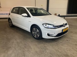 Volkswagen e-Golf E-DITION 136 pk | Ledkoplampen ? Naviagatie | Cruise control |