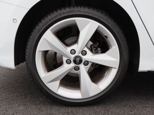 Audi A3 Sportback 40 TFSi e 204 Pk Automaat S-Line | Full LED | 18 Inch | Adaptive Cruise | App Connect |... ActivLease financial lease