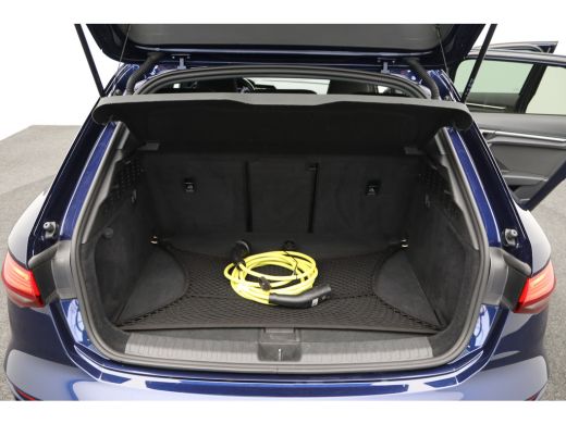 Audi A3 Sportback 45 TFSI e S edition Competition | Achterbank in delen neerklapbaar | Achteruitrijcamera... ActivLease financial lease