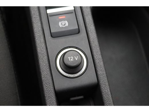 Audi A3 Sportback 45 TFSI e S edition Competition | Achterbank in delen neerklapbaar | Achteruitrijcamera... ActivLease financial lease