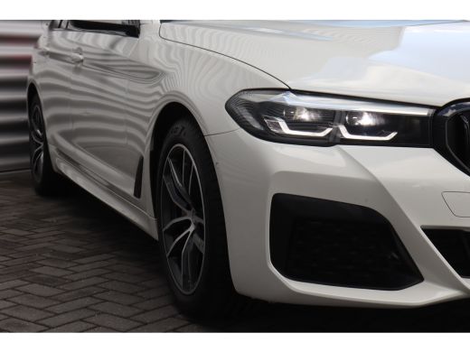 BMW 5 Serie Touring 530e 292PK X-DRIVE HIGH EXECUTIVE M-SPORT / NAVI / LEDER / FULL-LED / CLIMA / PDC / 18" L... ActivLease financial lease