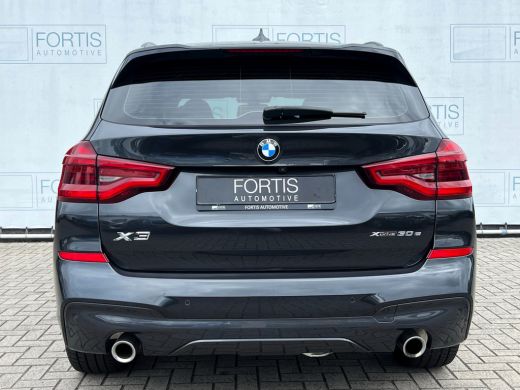 BMW X3 xDrive30e Executive LEDER | CAMERA | KEYLESS | HEAD - UP | CARPLAY | ELEKTR TREKHAAK | ActivLease financial lease