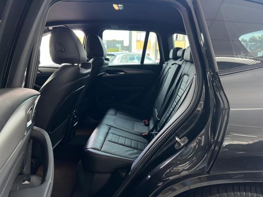 BMW X3 xDrive30e Executive LEDER | CAMERA | KEYLESS | HEAD - UP | CARPLAY | ELEKTR TREKHAAK | ActivLease financial lease