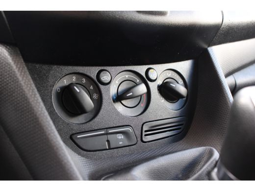 Ford Transit Connect 1.5 TDCI L2 ECONOMY EDITION | NL-AUTO! | DEALER OH! | TREKHAAK | CRUISE | AIRCO | 1 EIGENAAR! ActivLease financial lease