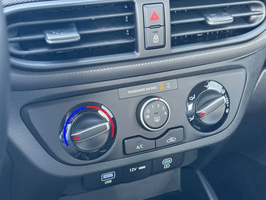 Hyundai i10 1.0 66pk Comfort Smart | LED | Airco | Carplay | Camera | Navigatie | Bluetooth | Cruisecontrol |... ActivLease financial lease