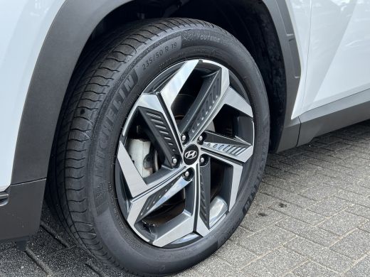 Hyundai Tucson 1.6 T-GDI 265pk PHEV Comfort Smart 4WD | Climate | Camera | Carplay | Keyless | Navigatie | Full ... ActivLease financial lease