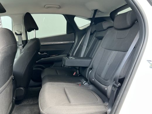 Hyundai Tucson 1.6 T-GDI 265pk PHEV Comfort Smart 4WD | Climate | Camera | Carplay | Keyless | Navigatie | Full ... ActivLease financial lease