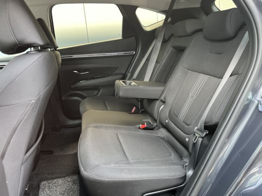 Hyundai Tucson 1.6 T-GDI 265pk PHEV Comfort Smart 4WD | Climate | Camera | Carplay | Keyless | Navigatie | Full ... ActivLease financial lease