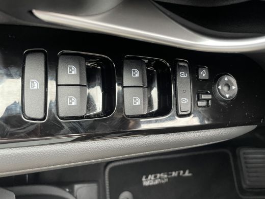 Hyundai Tucson 1.6 T-GDI 265pk PHEV Comfort Smart 4WD | Climate | Camera | Carplay | Keyless | Navigatie | Full ... ActivLease financial lease