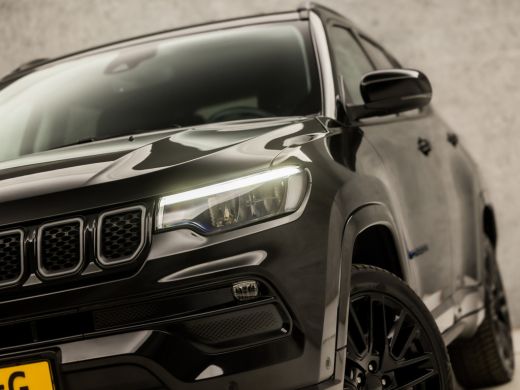 Jeep Compass 4xe 240 Plug-in Hybrid S Black Sport 240Pk Automaat (VIRTUAL COCKPIT, APPLE CARPLAY, GROOT NAVI, ... ActivLease financial lease