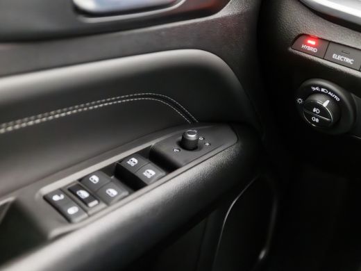 Jeep Compass 4xe 240 Plug-in Hybrid S Black Sport 240Pk Automaat (VIRTUAL COCKPIT, APPLE CARPLAY, GROOT NAVI, ... ActivLease financial lease