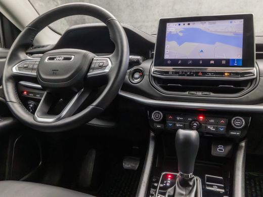 Jeep Compass 4xe 240 Plug-in Hybrid S Black Sport 240Pk Automaat (VIRTUAL COCKPIT, APPLE CARPLAY, LEDER, STUUR... ActivLease financial lease