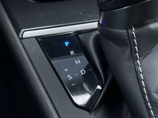 Lexus UX 250h Style+ Edition | Leder | Camera | Carplay | 18 inch | Dodehoek ActivLease financial lease