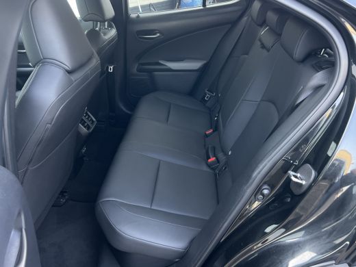 Lexus UX 250h Style+ Edition | Leder | Camera | Carplay | 18 inch | Dodehoek ActivLease financial lease