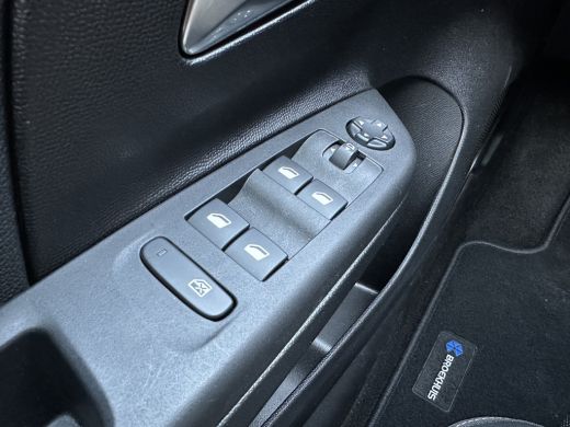 Opel Corsa 1.2 100PK Turbo GS | CAMERA| PARKEERSENSOREN V+A| CRUISE CONTROL| DAB| DODEHOEK DETECTIE| ActivLease financial lease