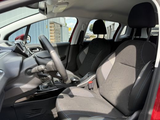 Peugeot 2008 Signature | Airco | Buitenspiegels elektrisch inklapbaar | Cruise control ActivLease financial lease